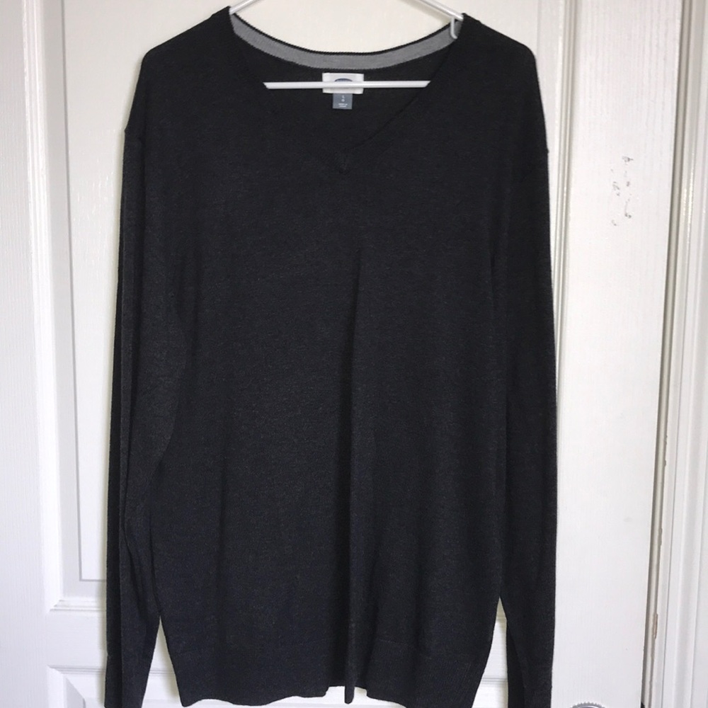 Old Navy sweatshirt